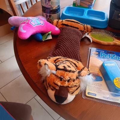 PET AMI TRAVEL PET BAG, TOYS, PET TAG, SONIC PET TRAINER AND MORE