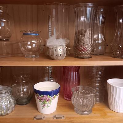 A WIDE VARIETY OF VASES