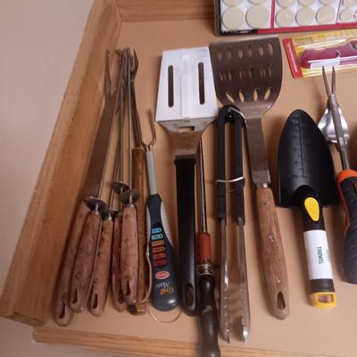 BBQ UTENSILS, YARD HAND TOOLS, FELT FURNITURE PADS AND MORE