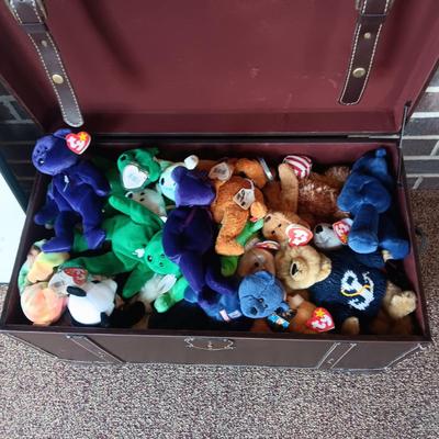LEATHER LIKE TRUNK FILLED WITH BEANIE BABIES AND A FRAMED QUOTE
