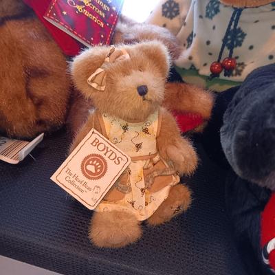 BOYD'S AND OTHER TEDDY BEARS