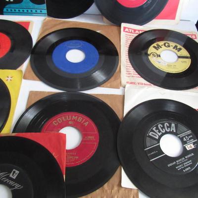 Lot of Old 45 Records: Frankie Laine, Carol Burnett, Patti Page, Conway Twitty, More