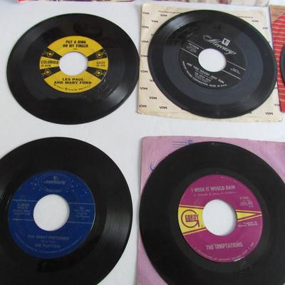 Older 45 Records: Beach Boys, Frank Sanatra, Platters, Les Paul, More & 2 Sleeves Only