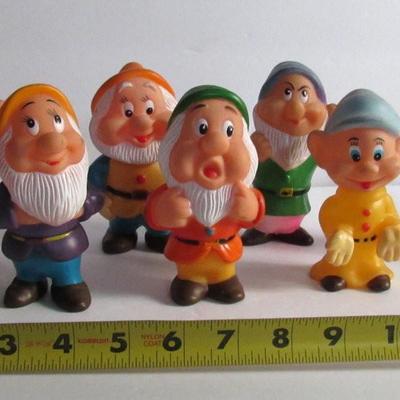 Adorable Set of the Seven Dwarves In Plastic Pouch