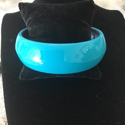 Turquoise fashion bracelet