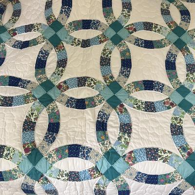 Vintage Embroidered Quilt Bed Spread 94" x 110" in Nice Fair-Good Condition.