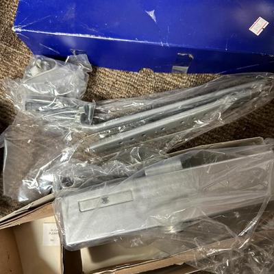 Monarch size 5 commercial door closer