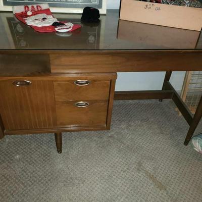 Hooker MCM Desk