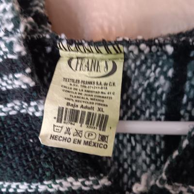 MEN'S COATS AND JACKET SIZE XL