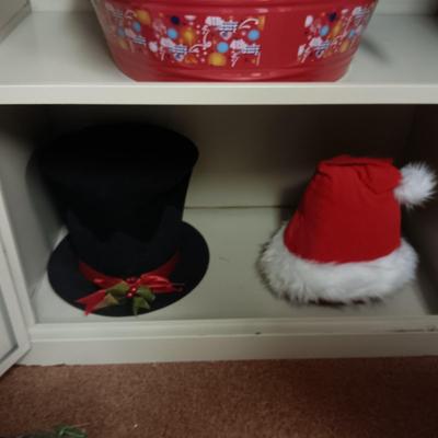 LARGER CHRISTMAS DECORATIONS