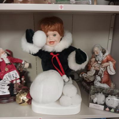 LARGE LOT OF GREAT CHRISTMAS DECORATIONS