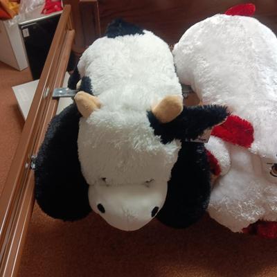 4 LARGE, VERY SOFT PLUSH ANIMALS APPROX 36