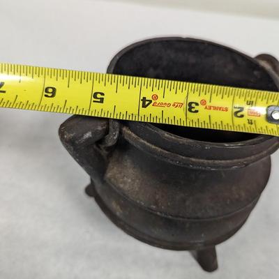 Cast Iron Miniature 6" Kettle