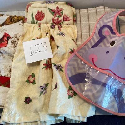 Kitchen Towel Lot