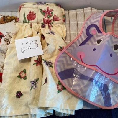 Kitchen Towel Lot