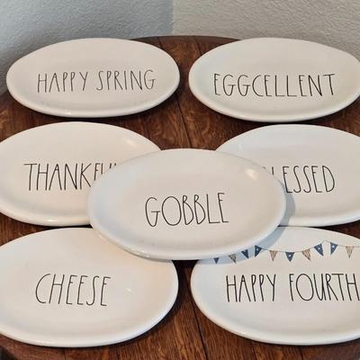 RAE DUNN Holiday Plates