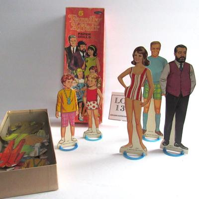 Vintage Family Affair Paper Dolls Set (Ignore lot #, it is lot 189, Read Description)