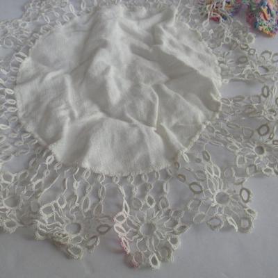 Lot of Smaller Old Doilies