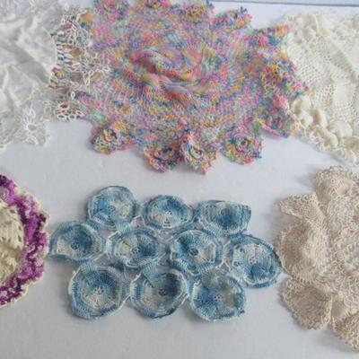 Lot of Smaller Old Doilies