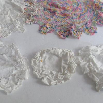 Lot of Smaller Old Doilies