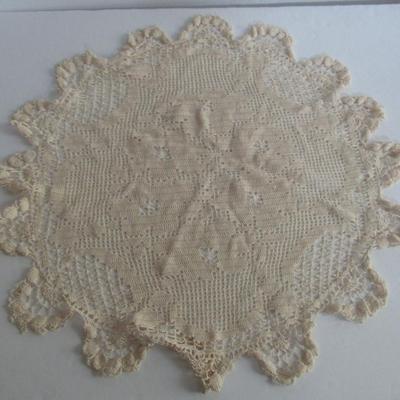 Vintage Doilies and Tablecloth