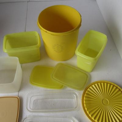 Lot of Smaller Vintage Tupperware and Other Containers