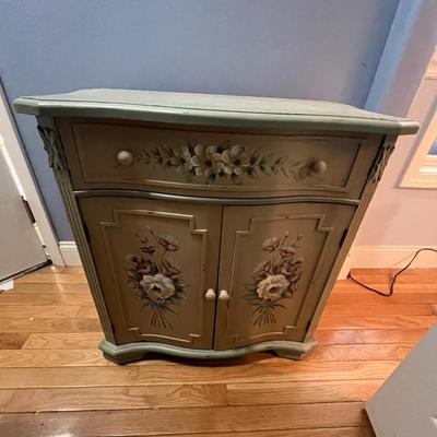 Floral Design Wooden Cabinet (DR-MG)