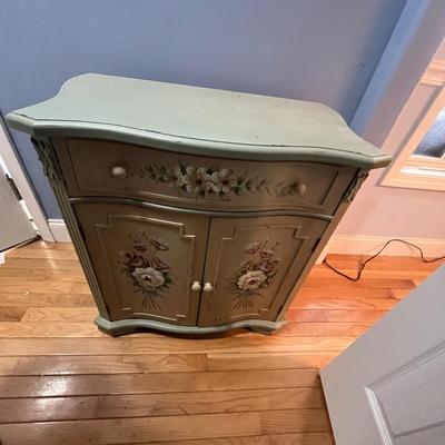Floral Design Wooden Cabinet (DR-MG)
