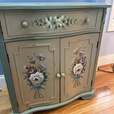 Floral Design Wooden Cabinet (DR-MG)