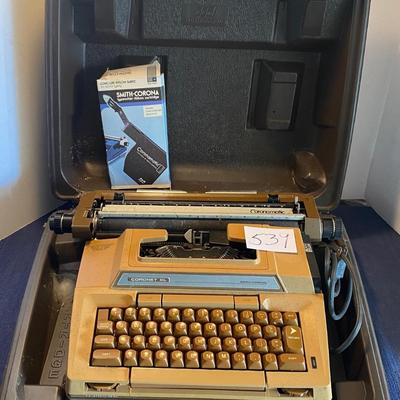 Vintage Smith Corona Coronet XL Typewriter