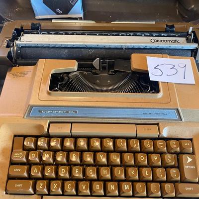 Vintage Smith Corona Coronet XL Typewriter