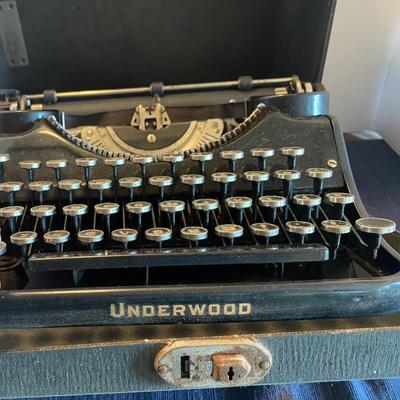 Vintage Underwood Typewriter