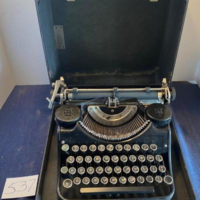 Vintage Underwood Typewriter
