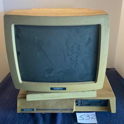 Vintage Type Store Desk Top Word Processor