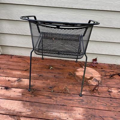 Iron Patio Table & Chairs (D-MG)