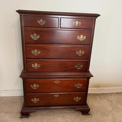 American Drew Chest of Drawers (P-MG)