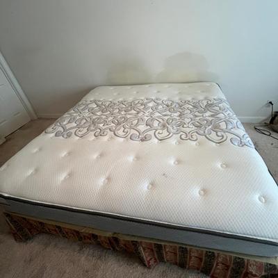 King Sized Bedding & Bed Frame (P-MG)