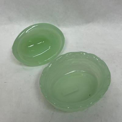 Jadite Glass Rabbit salt