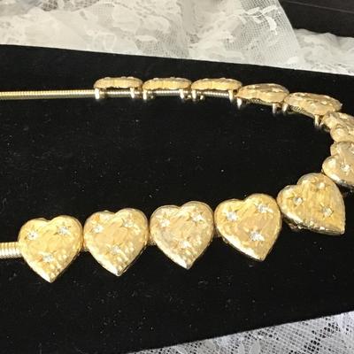 Gold toned heart necklace