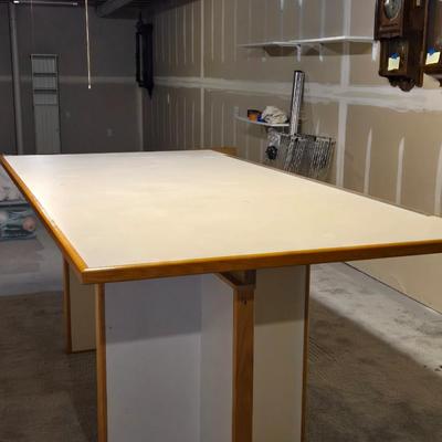 Fabric Cutting Table