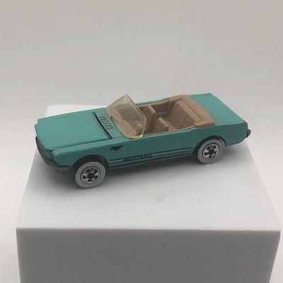 LOT 33L: Vintage Toy Car Models: Hot Wheels, Matchbox & More
