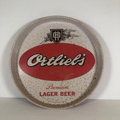 LOT 66L: Vintage Tin Beer Trays: Old Reading Beer, Ortlieb's, Schmidt's & Rheingold