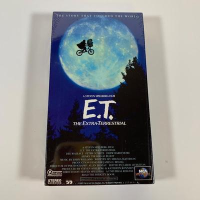 LOT 82 B: Children's VHS Collection (Sealed): Emmet Otter's Jug-Band Christmas, Willy Wonka &The Chocolate Factory, & E.T. The...