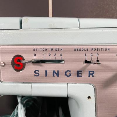 LOT 145B: Vintage Singer 248 Sewing Machine