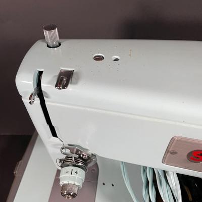 LOT 145B: Vintage Singer 248 Sewing Machine