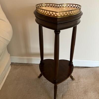 Beautiful Heart Table