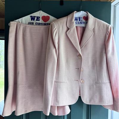 Tahari 2-Piece Skirt Suit