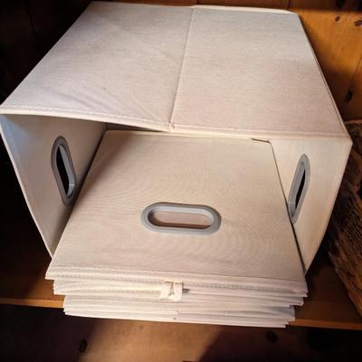 5 Collapsible Storage Bins