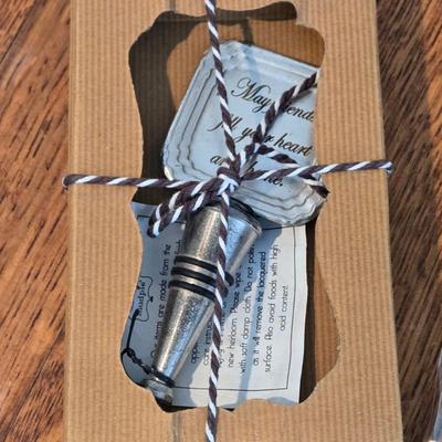 All New Paper Napkin, Spreader and Wine Stopper