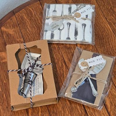 All New Paper Napkin, Spreader and Wine Stopper